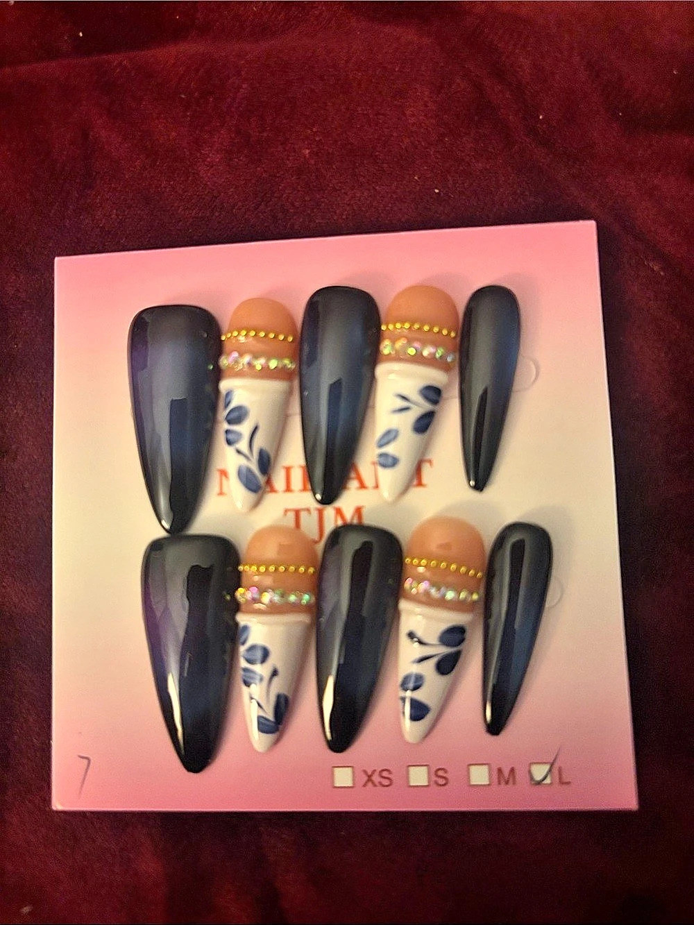 Black Floral Press-On Nails